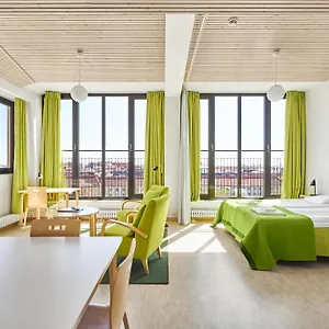 Toeoeloe Towers Apartmanhotel